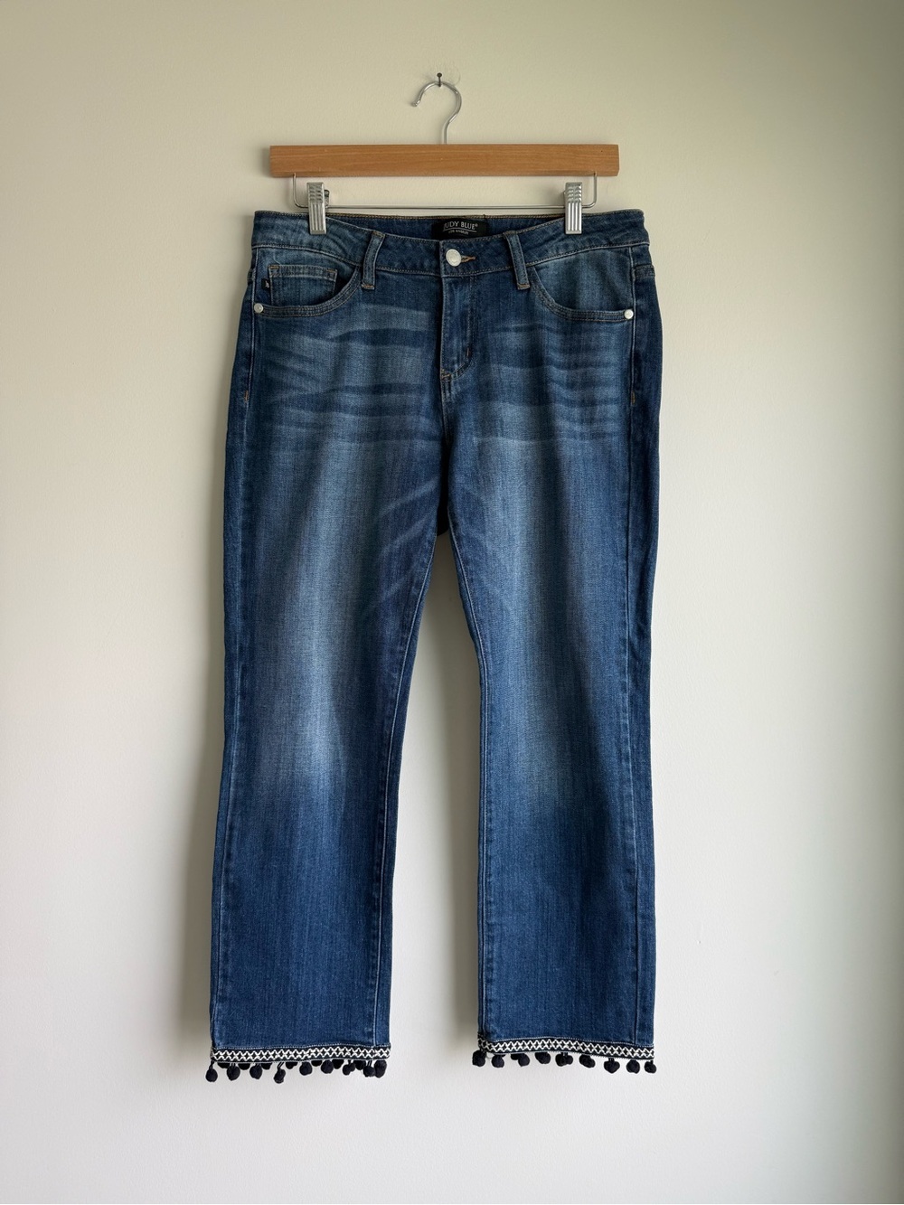 Judy Blue Straight Fit Cropped Jeans Pom Pom Fringe Hem Size 7/28